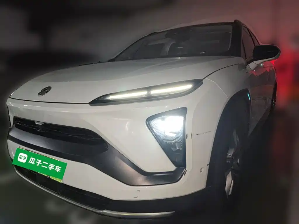 NIO ES6