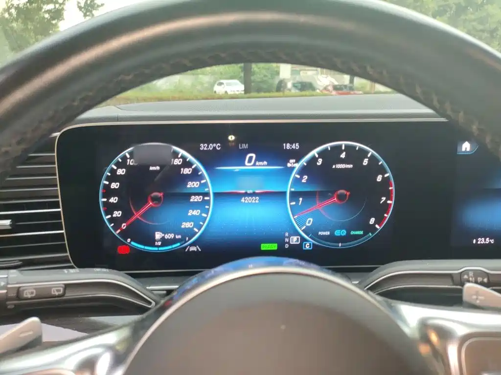 Mercedes-Benz GLS — миниатюра 4