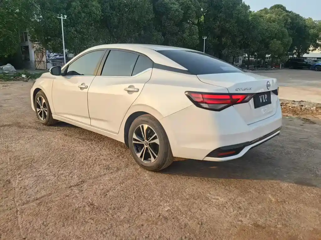 Nissan Sylphy — миниатюра 7