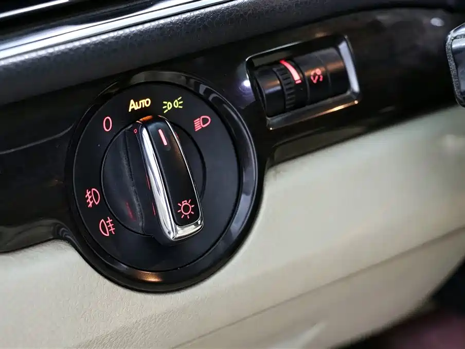 Volkswagen Passat — миниатюра 11