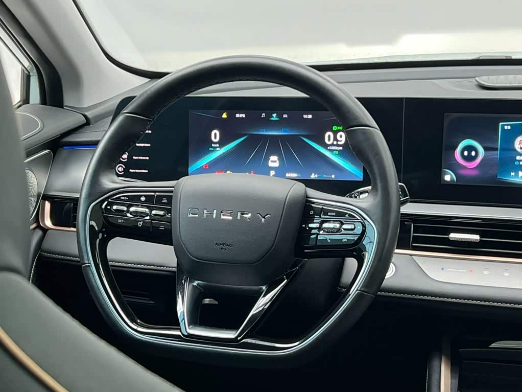 CHERY Omoda 1.5 л 2022 г. Зелёный, пробег 34000 км