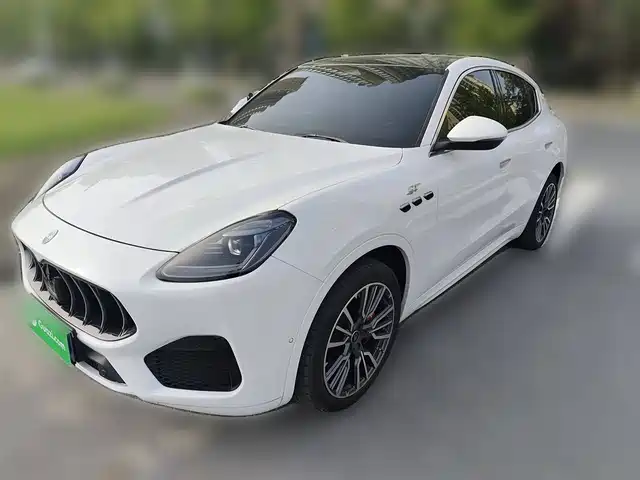 MASERATI GRECALE 2023