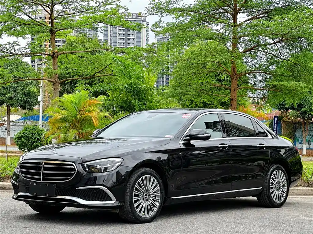 Mercedes-Benz E-Class 2021