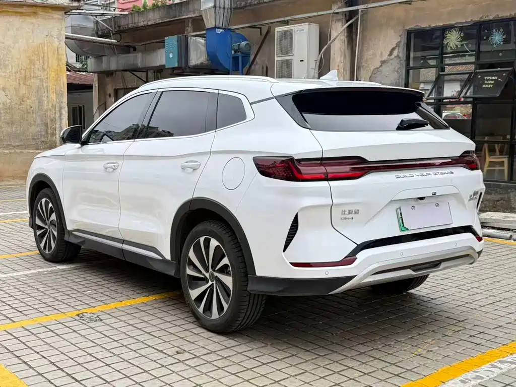 BYD PLUS New Energy — миниатюра 9