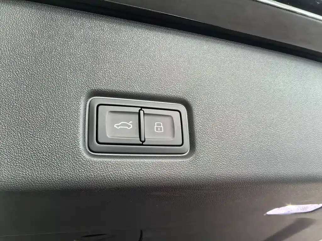 Audi Q6 — миниатюра 16