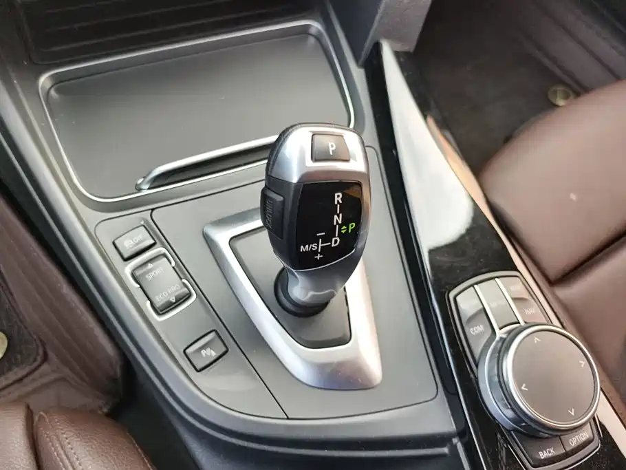 BMW 3 Series — миниатюра 16