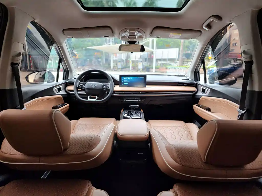 Wuling Jiachen — миниатюра 19