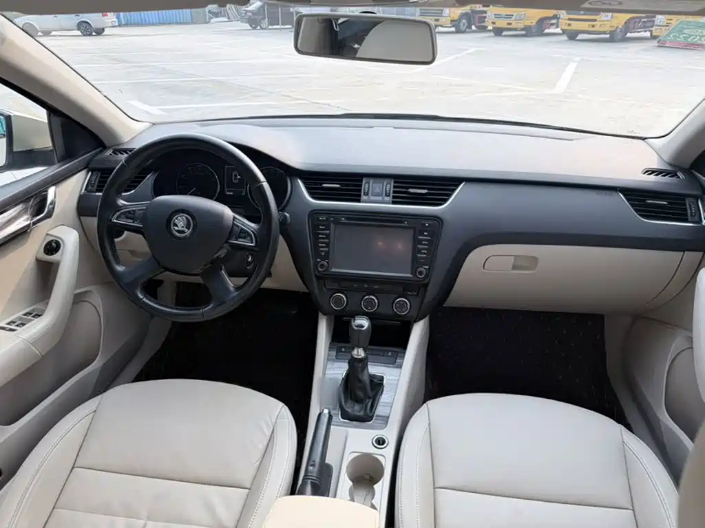 Skoda Octavia — миниатюра 14