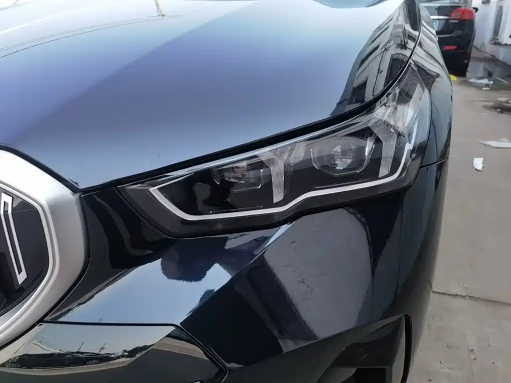 BMW i5 — миниатюра 24