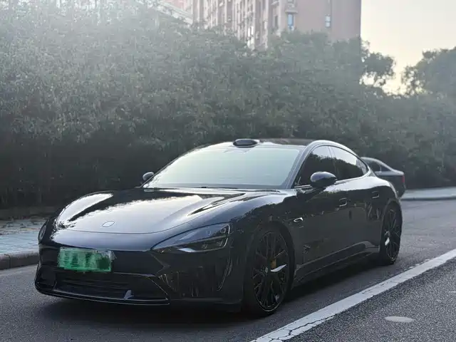 XIAOMI CAR XIAOMI SU7 2024