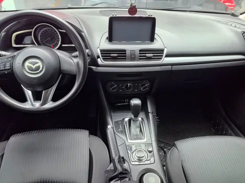 Mazda 3 Axela — миниатюра 10