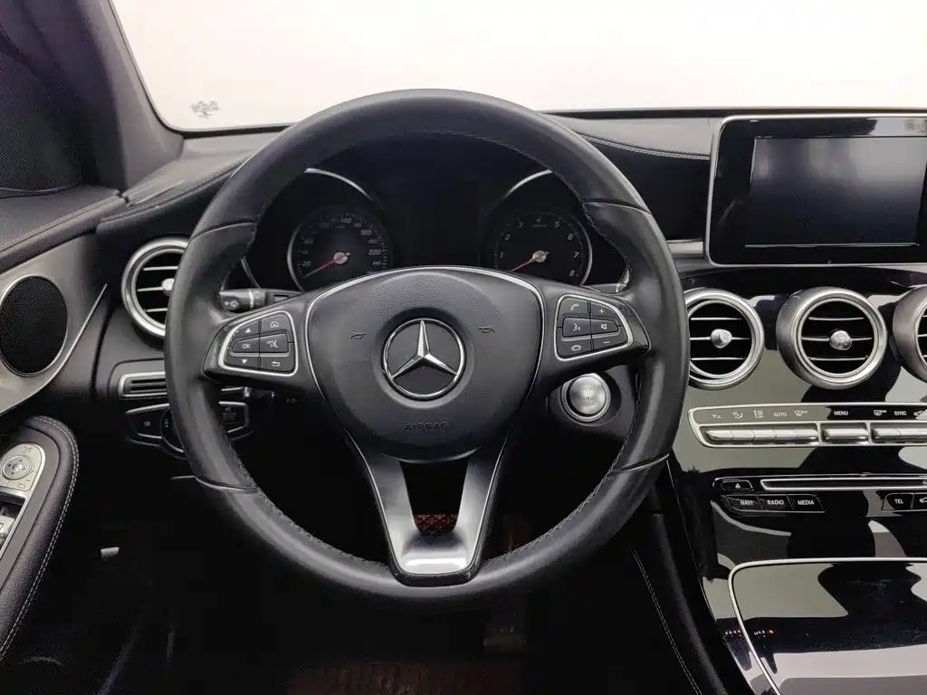 Mercedes-Benz GLC — миниатюра 11