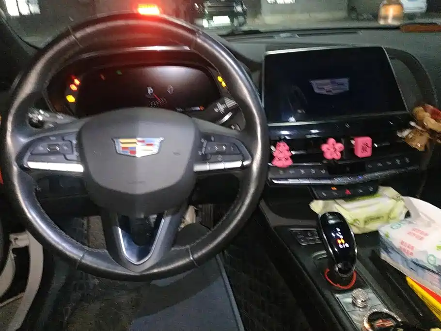 Cadillac CT5 — миниатюра 12