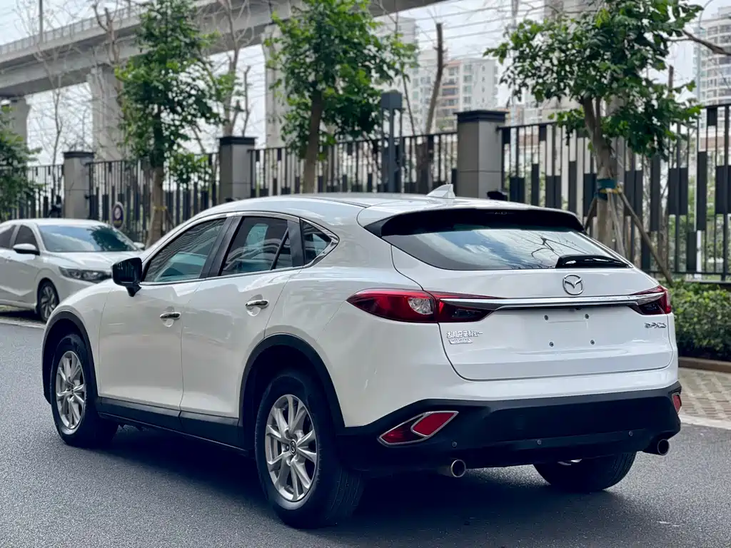 MAZDA CX 4