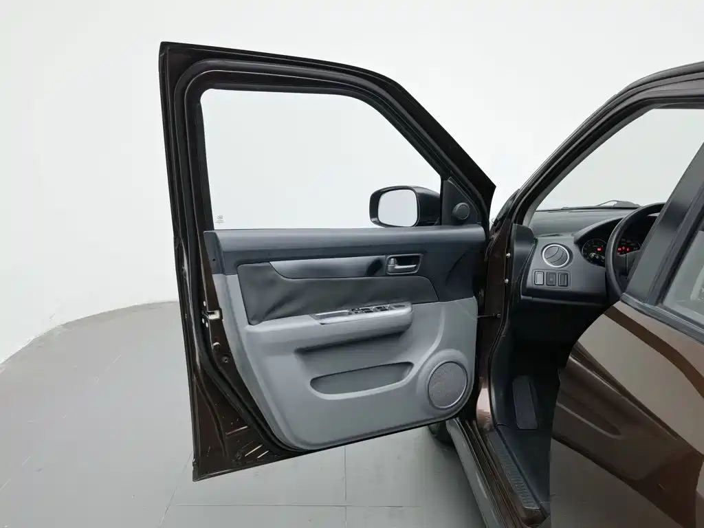 Suzuki Swift — миниатюра 8