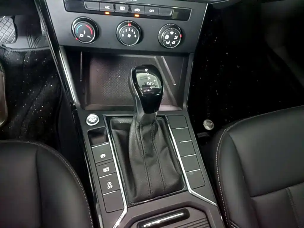 Volkswagen Passat — миниатюра 14
