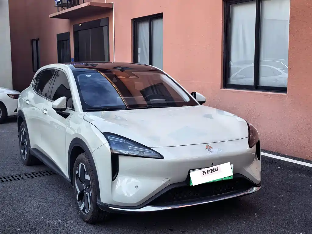 Baojun Yunhai — миниатюра 3
