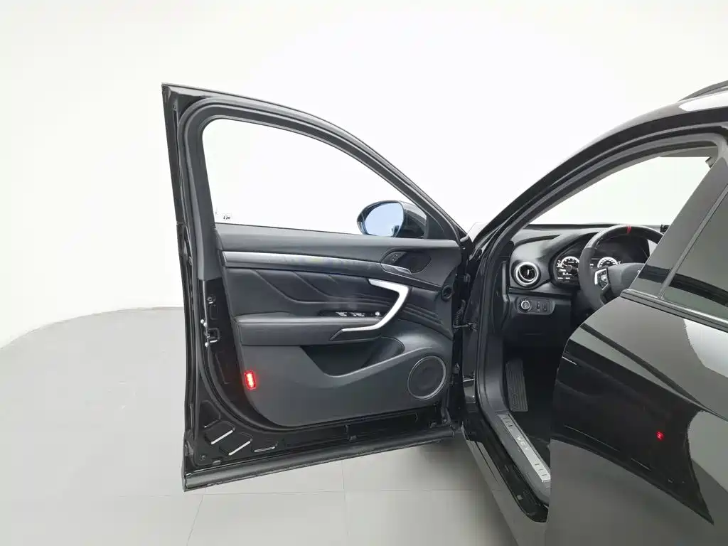 Wey Wey VV7 — миниатюра 8