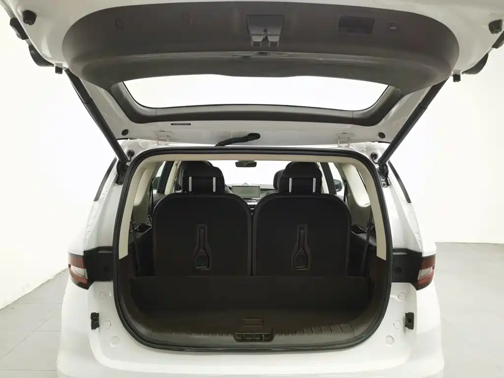 Geely Jia Ji — миниатюра 16