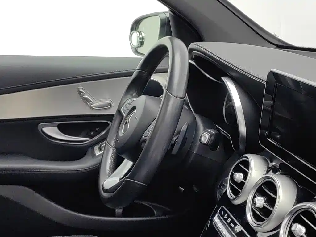 Mercedes-Benz GLC — миниатюра 22