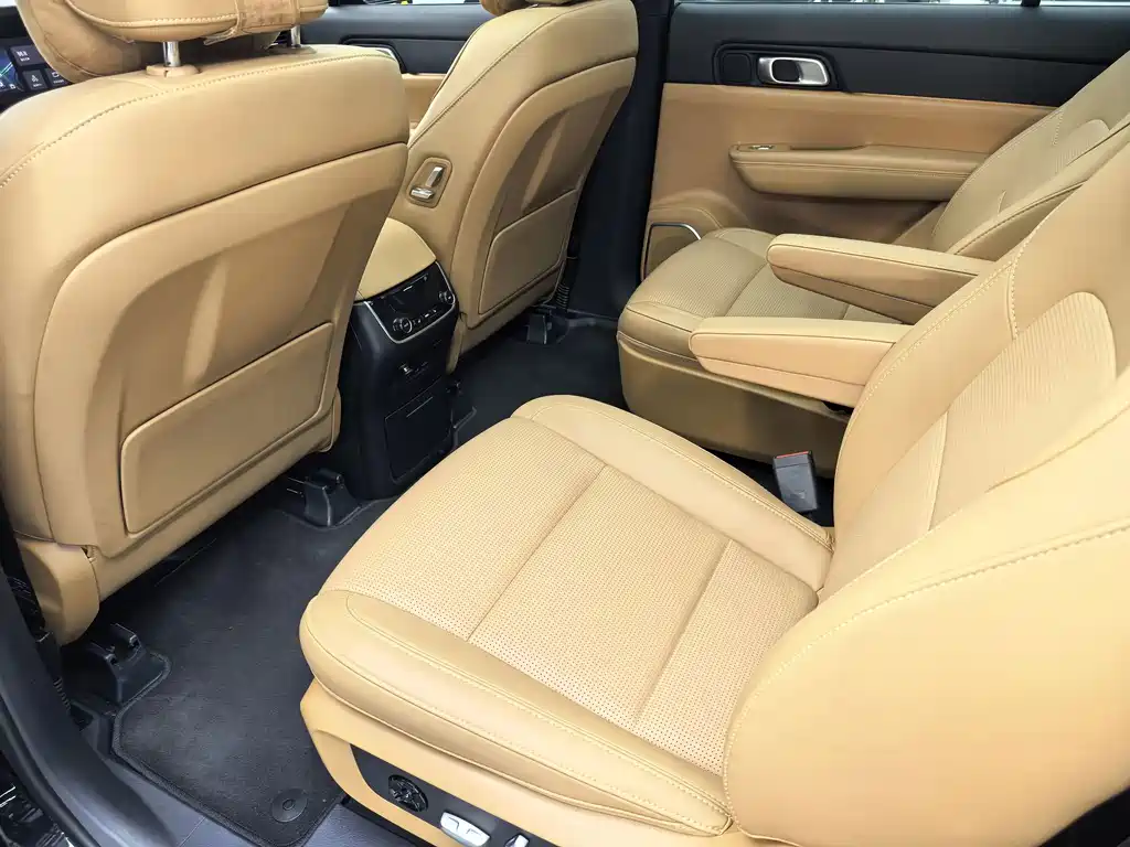 Li Auto Li ONE — миниатюра 6