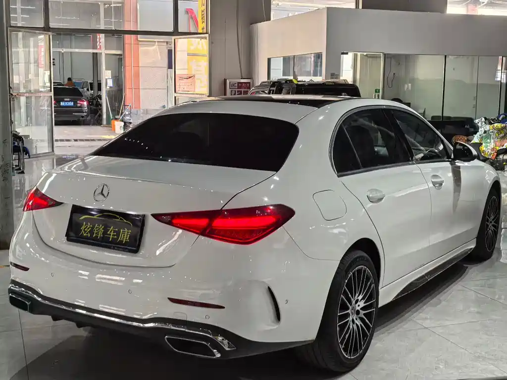 MERCEDES-BENZ C CLASS