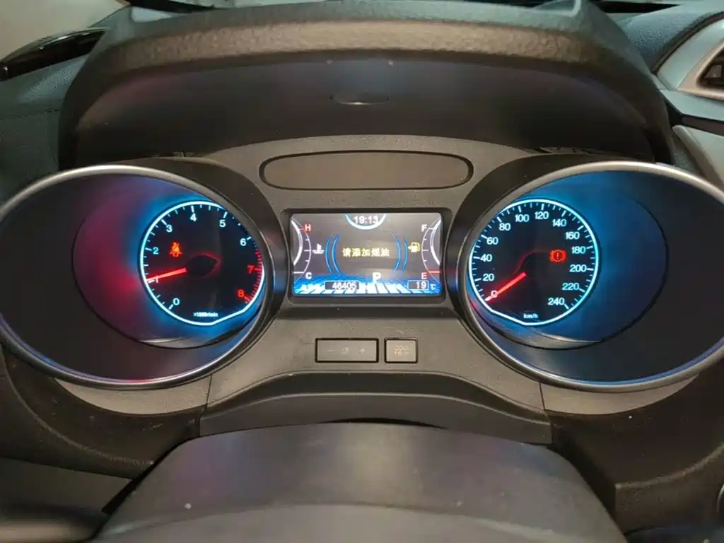 BYD Yuan — миниатюра 12