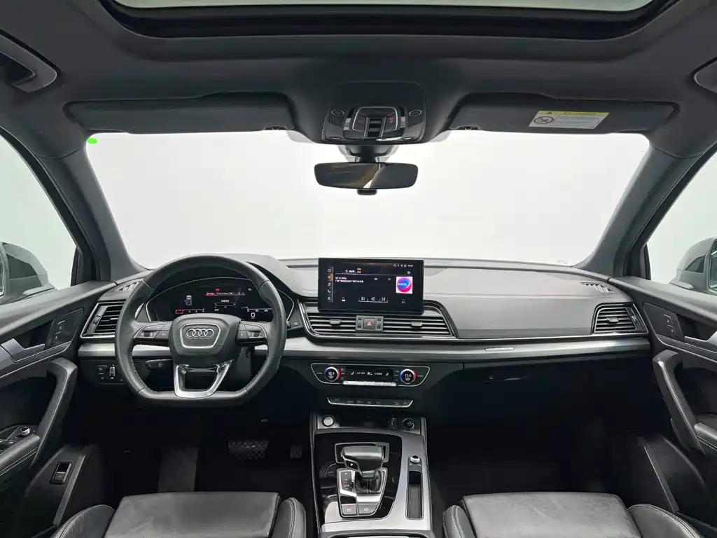 Audi Q5L Sportback — миниатюра 23