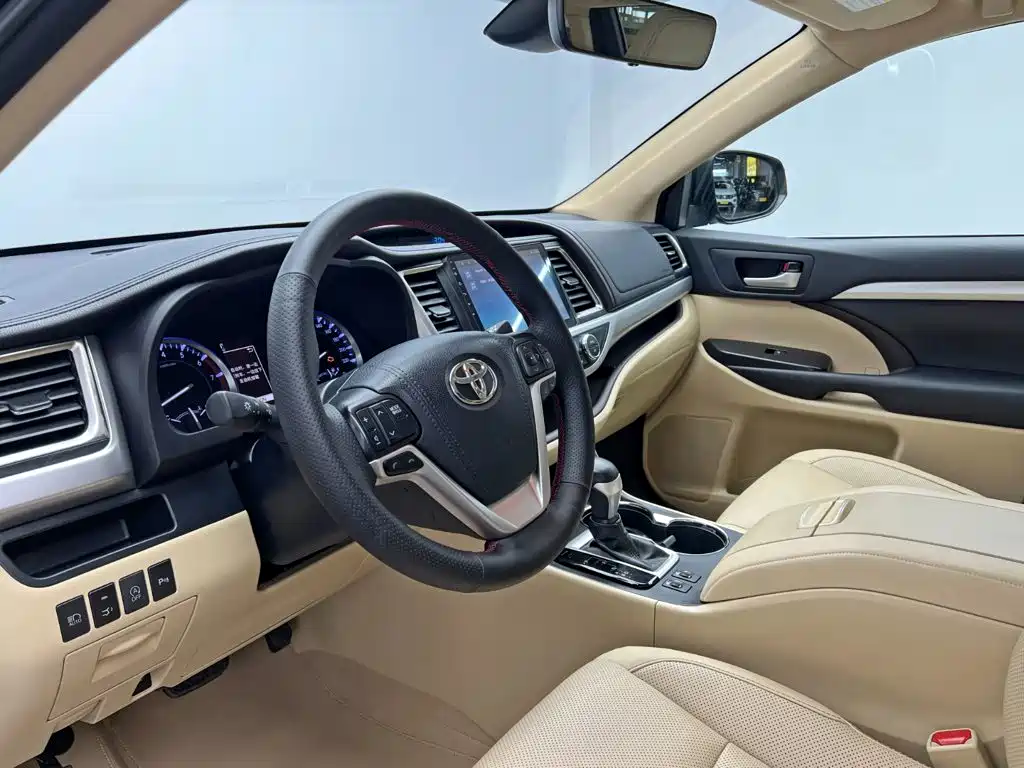 Toyota Highlander — миниатюра 12