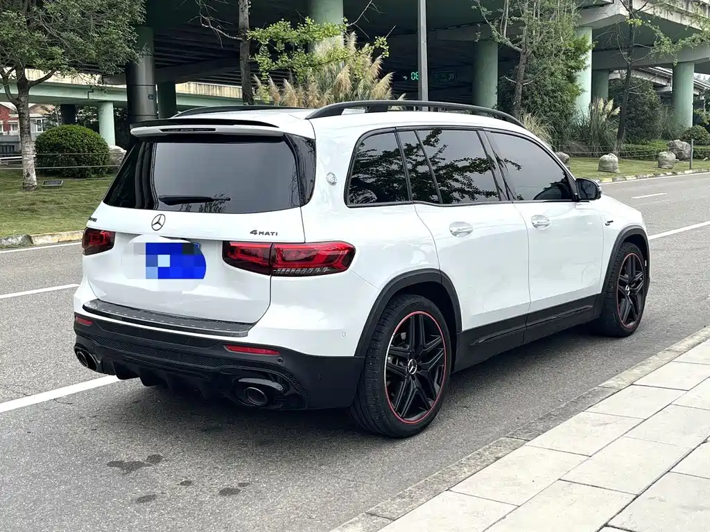 Mercedes-Benz GLB AMG — миниатюра 9
