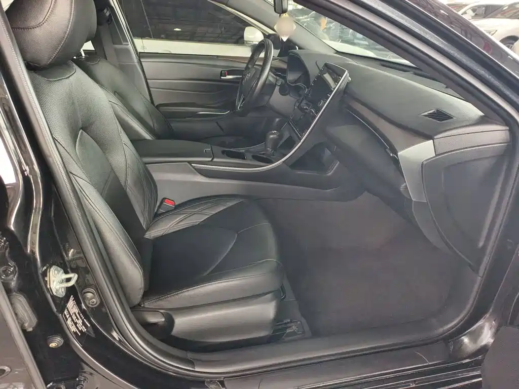 Toyota Avalon — миниатюра 3