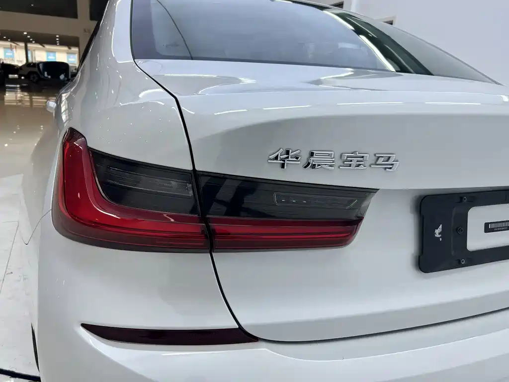 BMW 3 Series — миниатюра 7