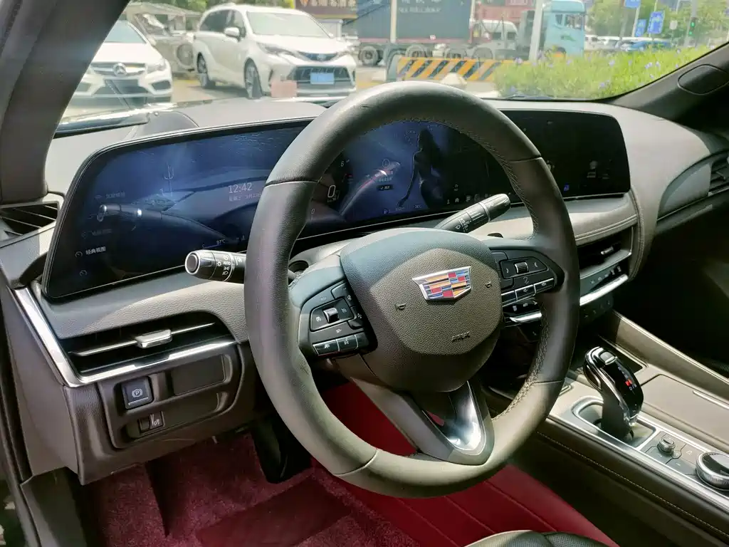Cadillac CT5 — миниатюра 21