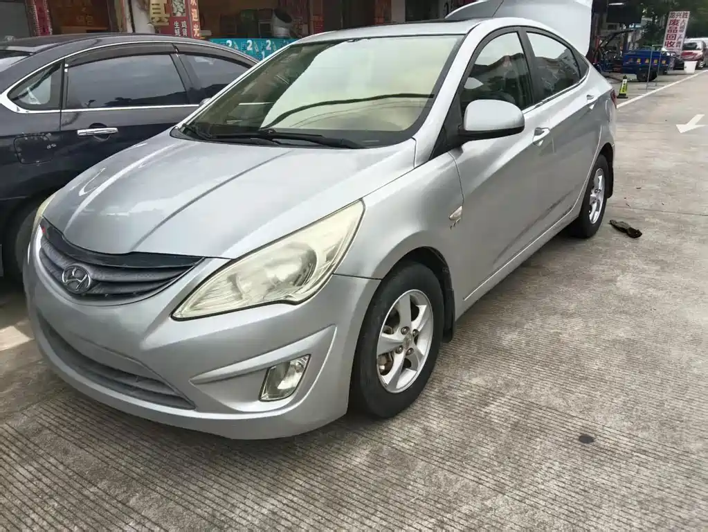 Hyundai Verna