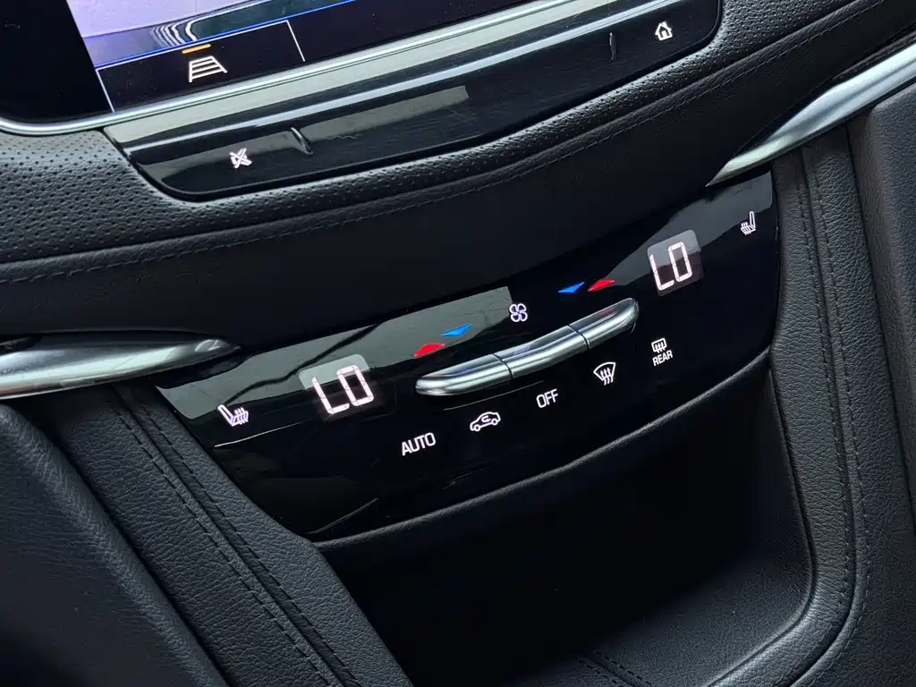 Cadillac XT5 — миниатюра 10