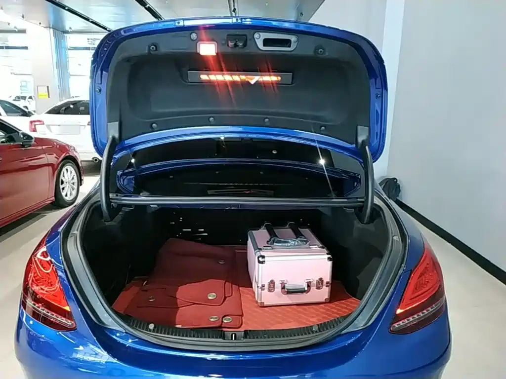 Mercedes-Benz C-Class — миниатюра 19
