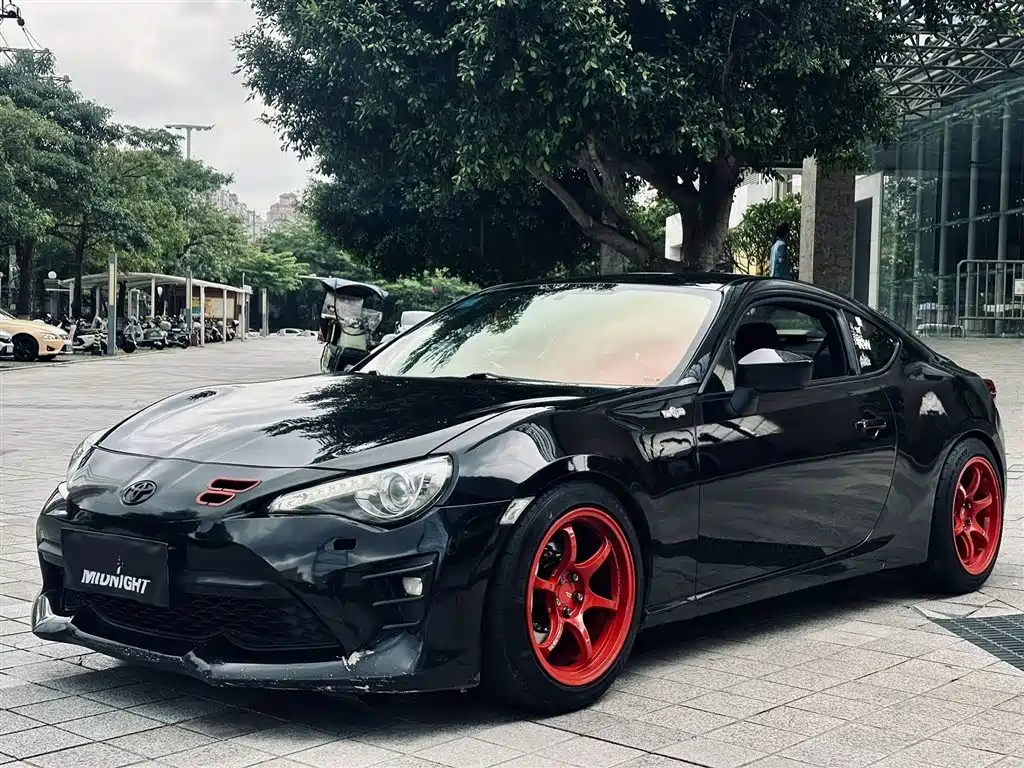 Купить Toyota 86