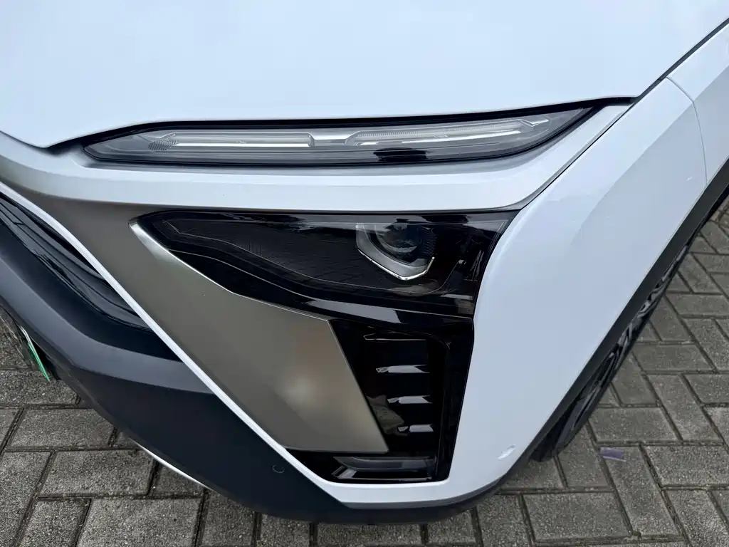 NIO ES8 — миниатюра 14