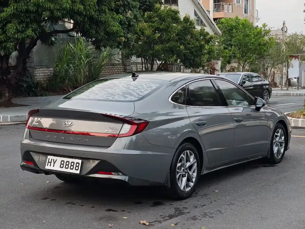 Hyundai Sonata — миниатюра 9