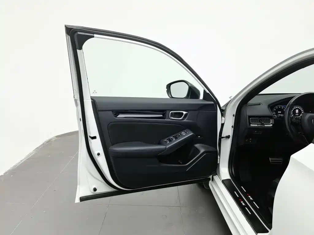Honda Civic — миниатюра 8
