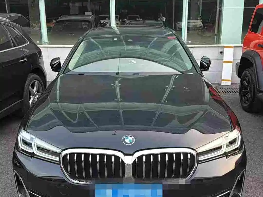BMW 5 Series — миниатюра 2
