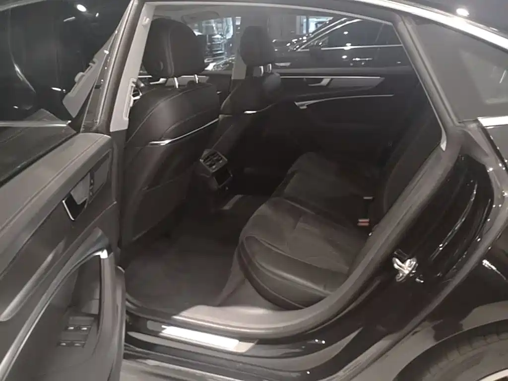 Audi A7L — миниатюра 24