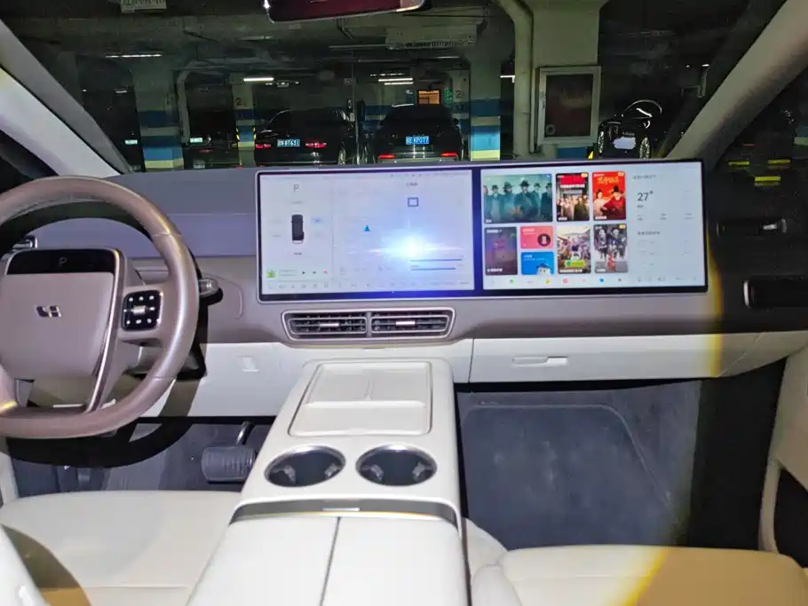 Li Auto Li MEGA — миниатюра 13