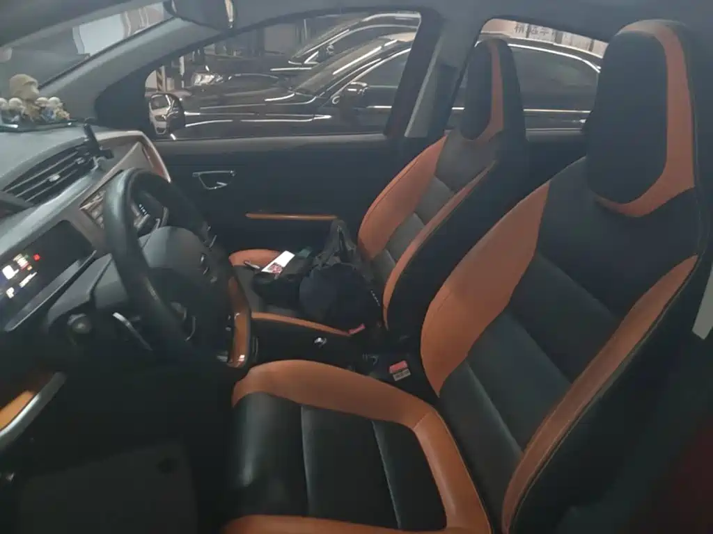 Geely Vision X1 — миниатюра 15