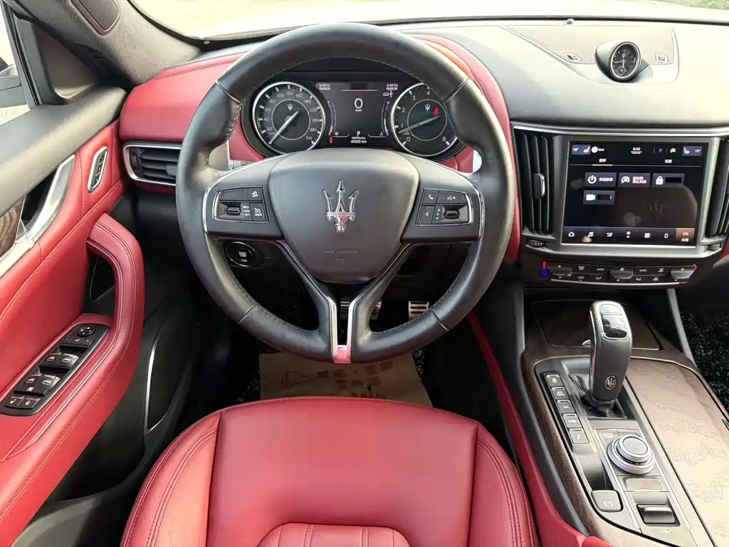 Maserati Levante — миниатюра 7