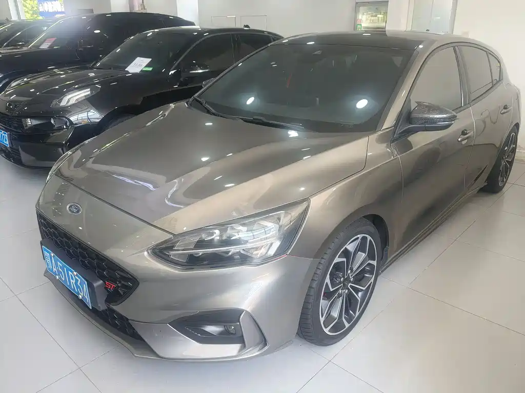 Ford Focus 2020 EcoBoost 180 AT ST Line
