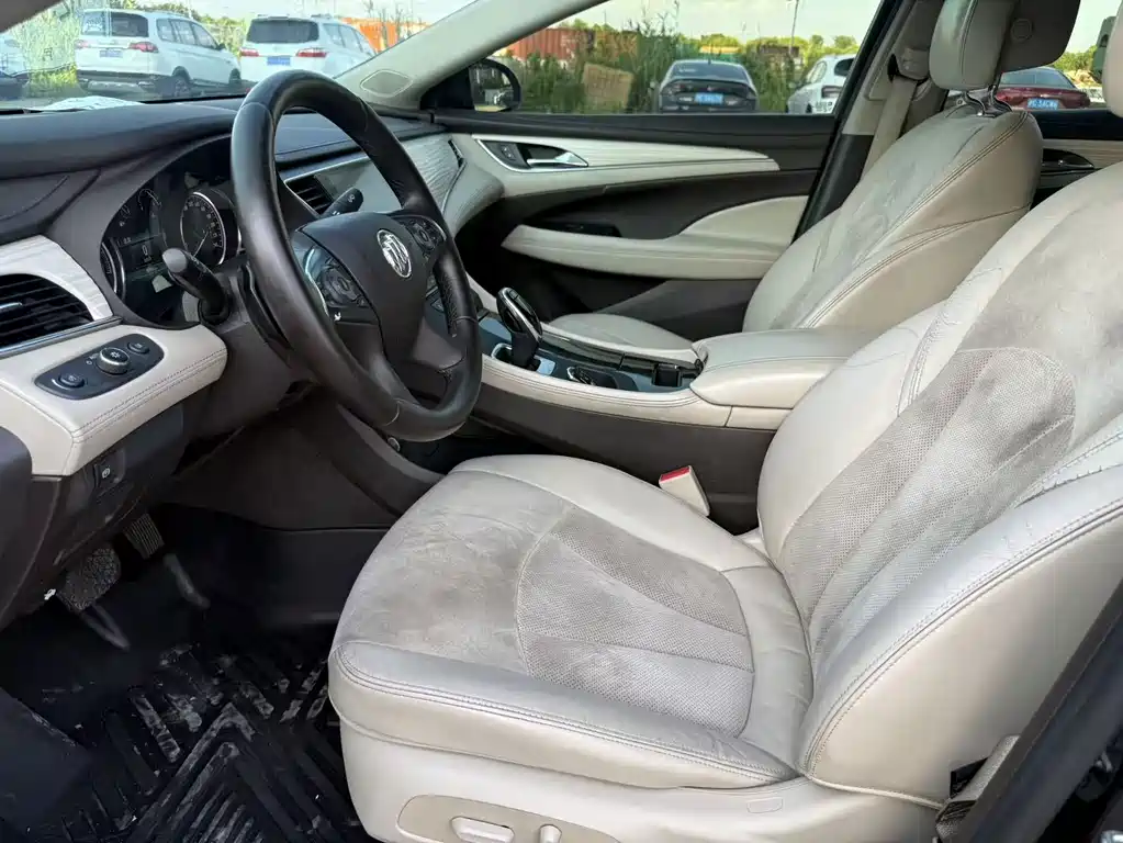 Buick LaCrosse — миниатюра 4