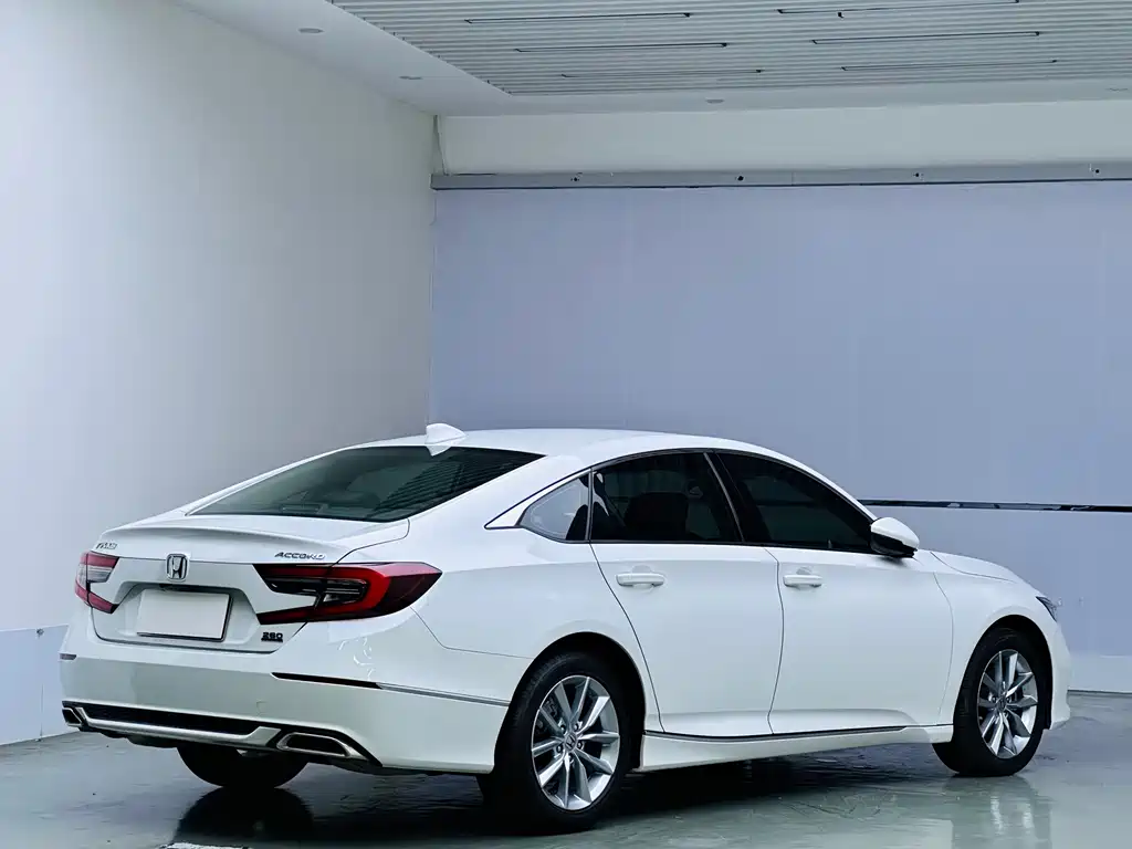 Honda Accord — миниатюра 6