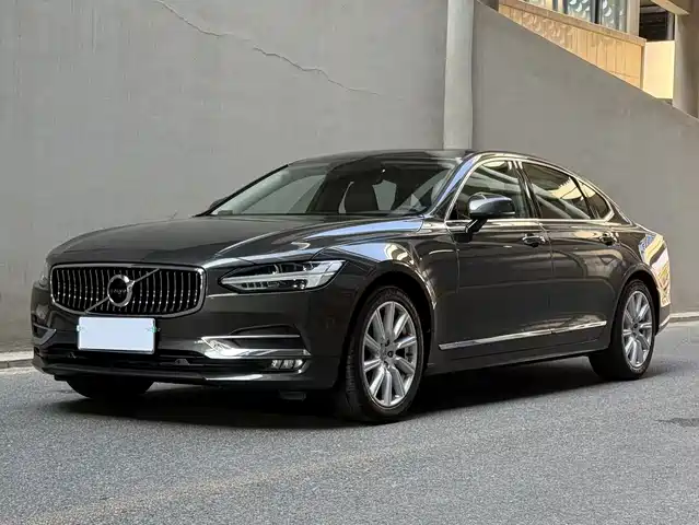 2020 Volvo S90