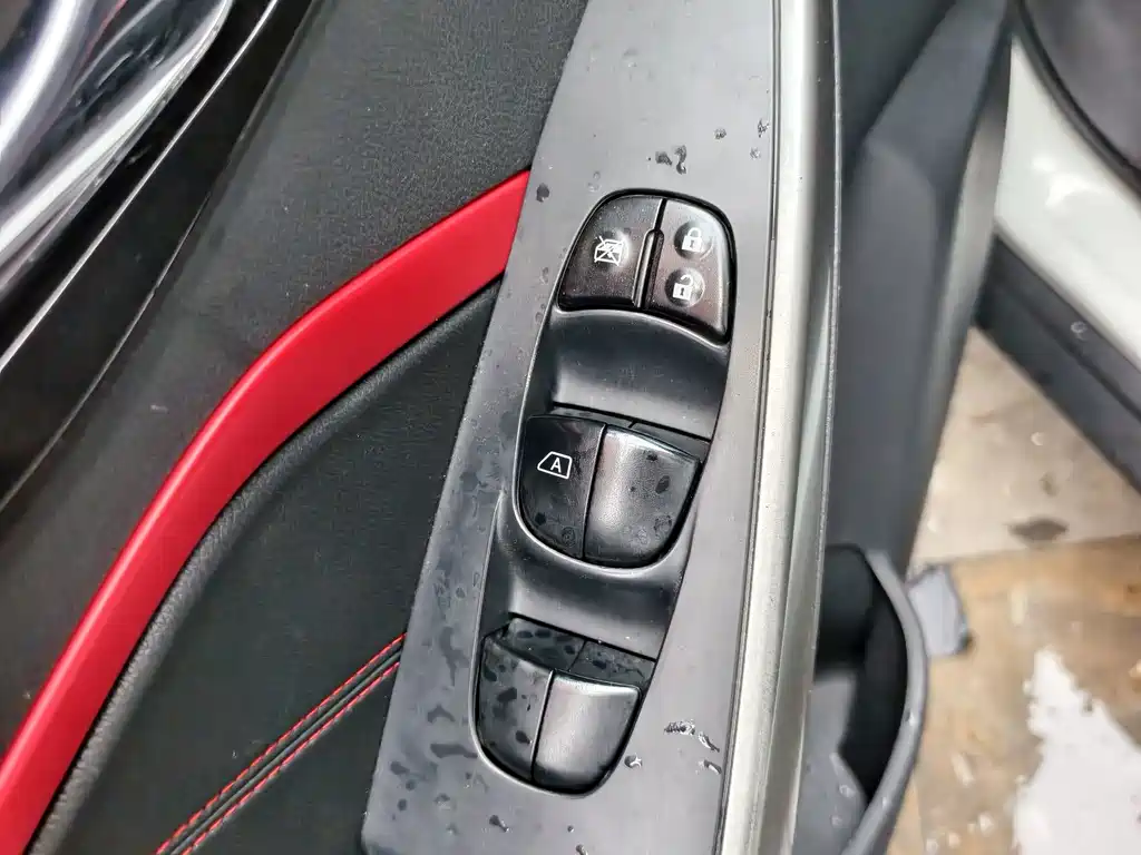 Venucia D60 — миниатюра 12